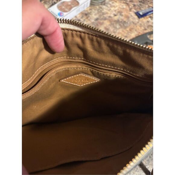 Fossil Leather Crossbody Purse - Picture 7 of 7